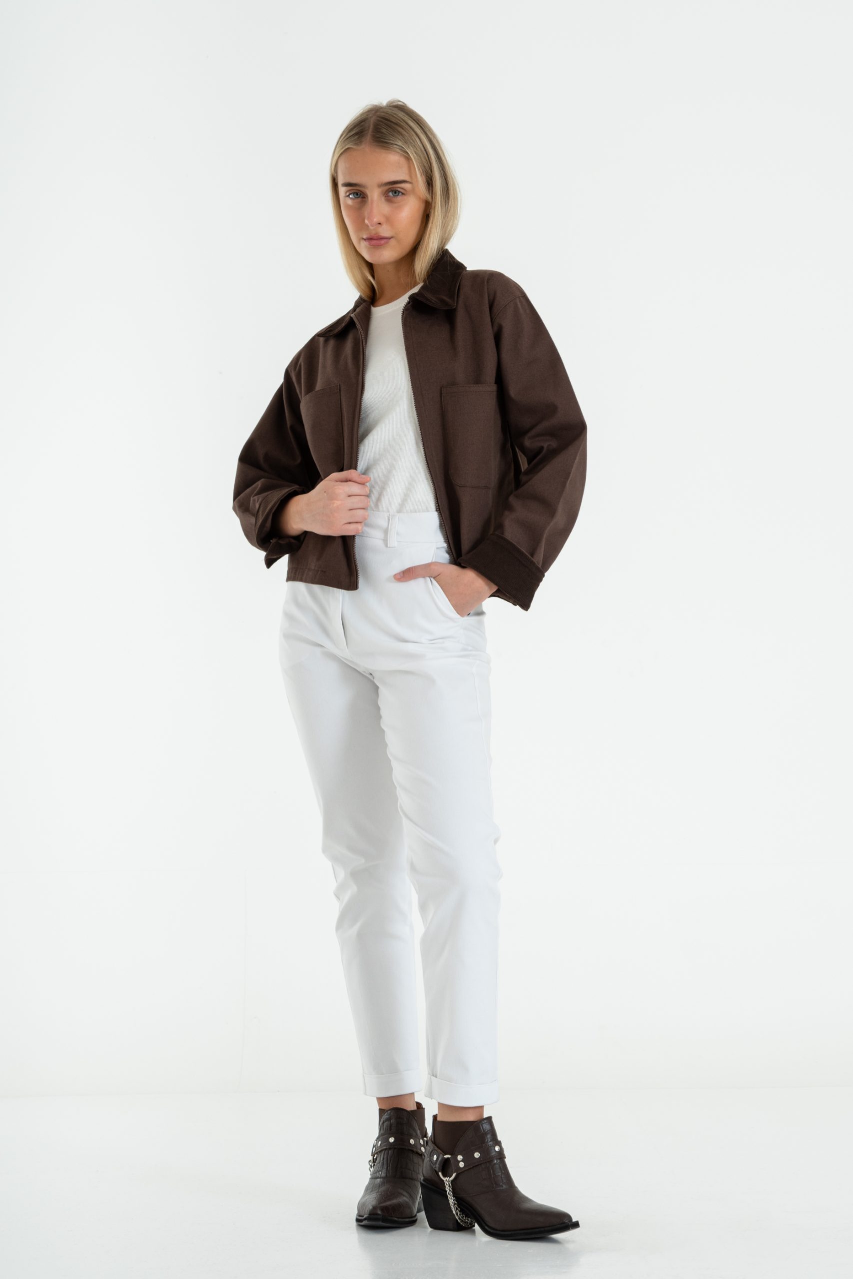 #9022 - CAMPERA JEJU - Imagen 3