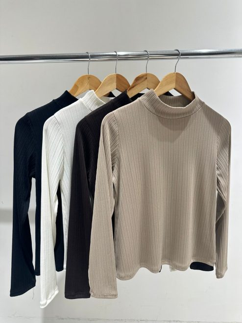 Alternative view of #2228- POLERA JIJI